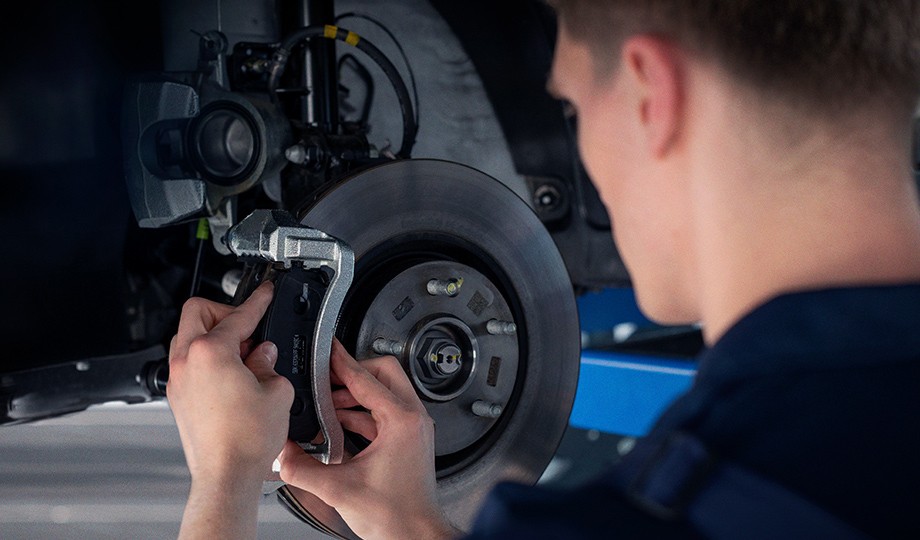 Слесарные работы Hyundai.